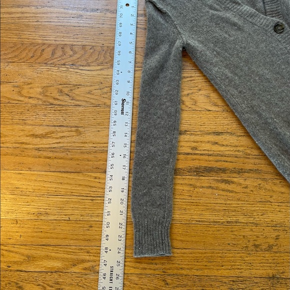 James Perse Heather Gray Heavyweight Cashmere Cardigan Sweater - Picture 6 of 8